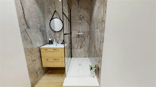 Rooms in Lyon - photo 9