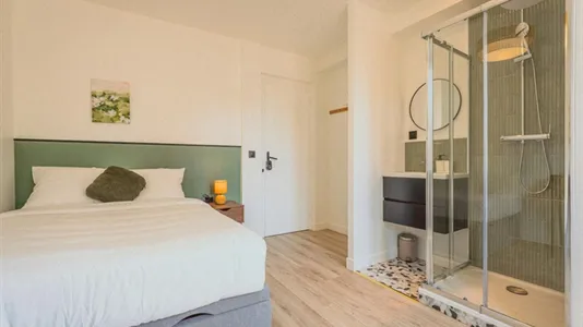 Rooms in Paris 19ème arrondissement - photo 2