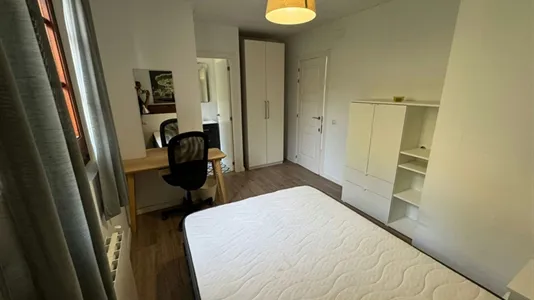 Rooms in Cerdanyola del Vallès - photo 2