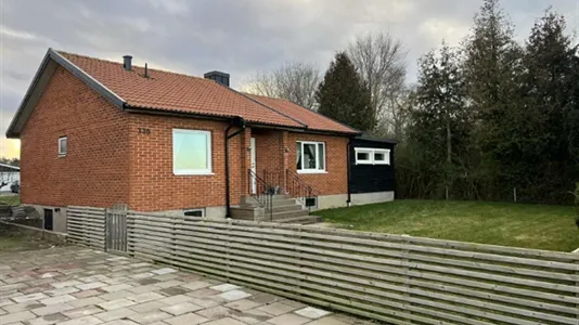 Houses in Helsingborg - photo 1