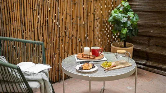 Rooms in Barcelona Ciutat Vella - photo 7
