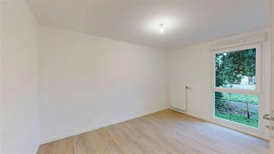 Apartments in Grenoble - photo 10