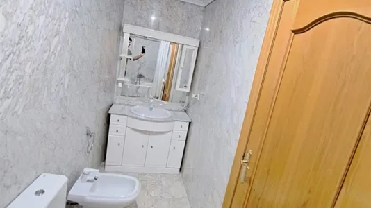 Rooms in Albacete - photo 6