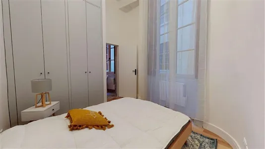 Apartments in Lyon - photo 3