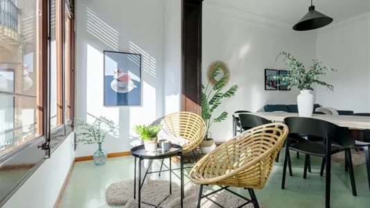 Rooms in Barcelona Eixample - photo 8