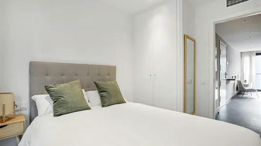 Apartments in Barcelona Ciutat Vella - photo 6