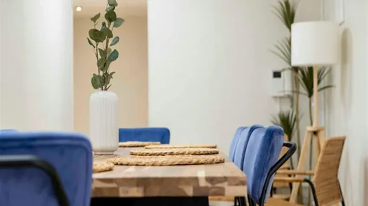 Rooms in Madrid Chamartín - photo 9