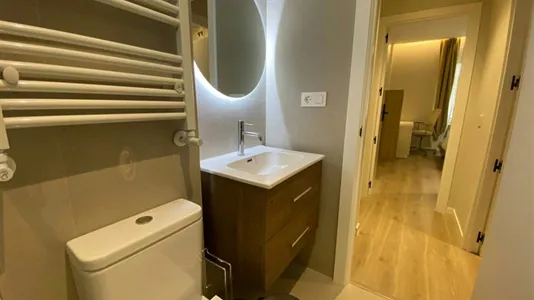 Rooms in Madrid Retiro - photo 9