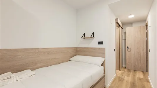 Rooms in Santander - photo 6