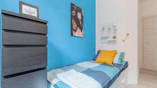 Rooms in Milano Zona 8 - Fiera, Gallaratese, Quarto Oggiaro - photo 5