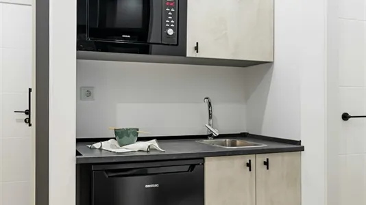 Rooms in Madrid Moncloa-Aravaca - photo 8