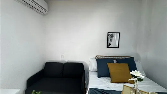 Rooms in Coslada - photo 2