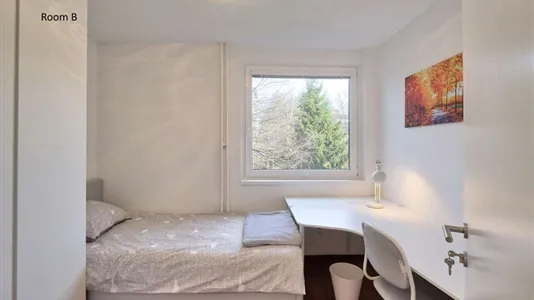 Rooms in Besnica - photo 4