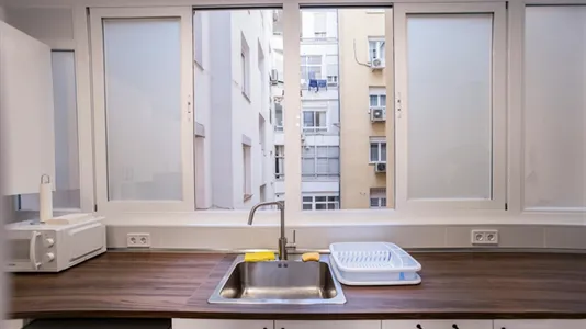 Rooms in Madrid Chamberí - photo 7