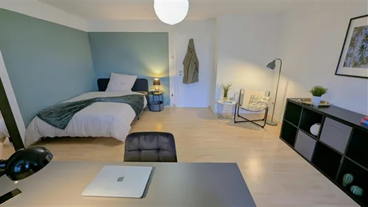 Rooms in Munich Thalkirchen-Obersendling-Forstenried-Fürstenried-Solln - photo 2