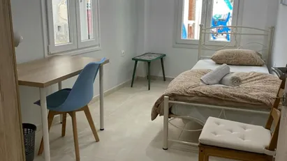 Room for rent in Neapoli-Sykies, Central Macedonia
