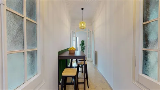 Rooms in Barcelona Eixample - photo 10