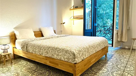 Rooms in Barcelona Eixample - photo 8