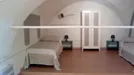 Room for rent, Napoli Municipalità 4, Naples, Vico Santa Caterina a Formiello