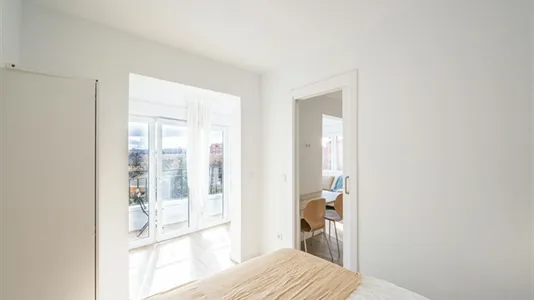 Apartments in Los Claveles - photo 2