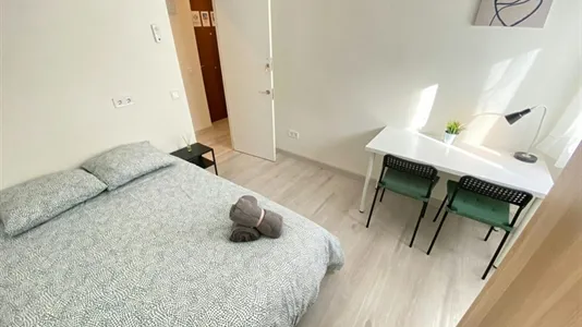 Rooms in Madrid Ciudad Lineal - photo 5