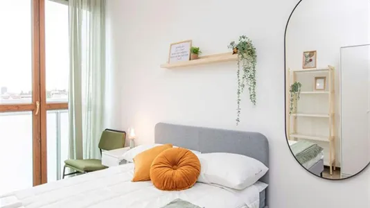 Rooms in Milano Zona 2 - Stazione Centrale, Gorla, Turro, Greco, Crescenzago - photo 2