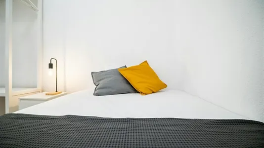 Rooms in Madrid Centro - photo 1