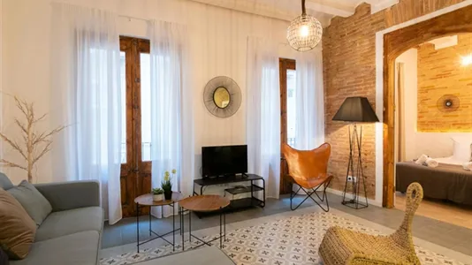 Apartments in Barcelona Ciutat Vella - photo 2