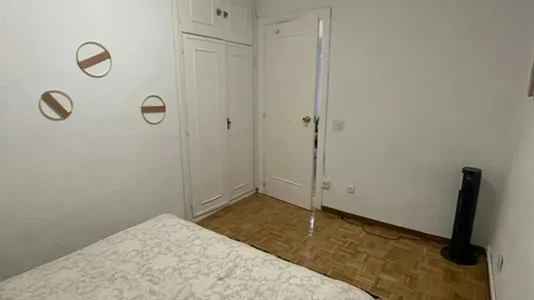 Rooms in Madrid Salamanca - photo 7