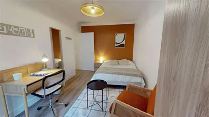 Room for rent in Paris 17ème arrondissement, Paris