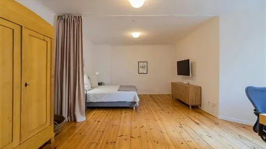 Apartments in Berlin Charlottenburg-Wilmersdorf - photo 8