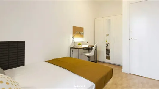 Rooms in Madrid Centro - photo 4