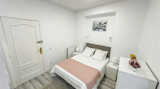 Rooms in Madrid Centro - photo 2