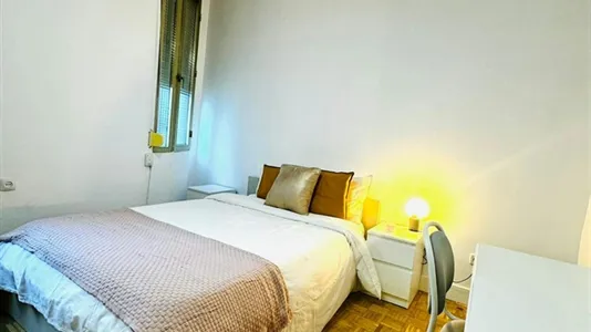 Rooms in Madrid Retiro - photo 4