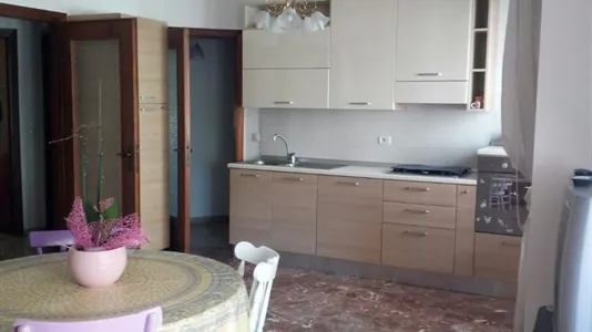 Rooms in Reggio di Calabria - photo 2