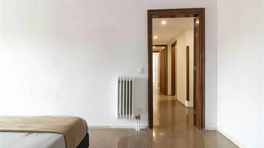 Rooms in Barcelona Eixample - photo 5