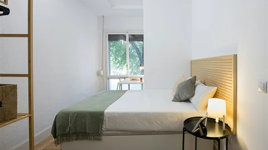 Rooms in Madrid Chamberí - photo 3
