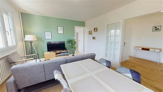 Rooms in Saint-Étienne - photo 9