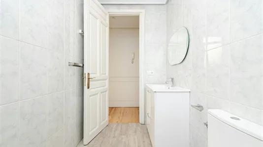 Rooms in Madrid Moncloa-Aravaca - photo 9