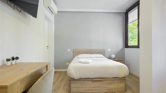 Apartments in Madrid Chamberí - photo 2
