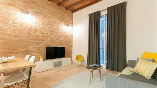 Apartments in Barcelona Ciutat Vella - photo 3