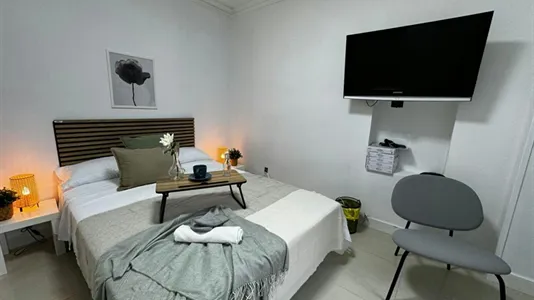 Rooms in Madrid Chamartín - photo 9