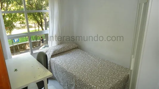 Rooms in Córdoba - photo 1