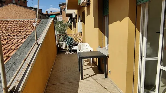 Houses in Bologna - photo 1