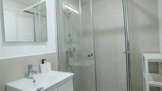 Rooms in Mislata - photo 10