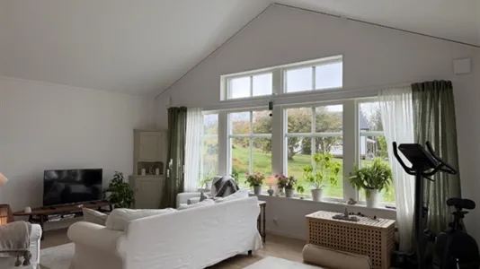 Houses in Härryda - photo 2