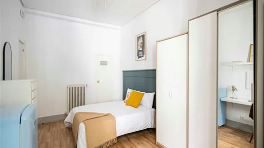 Rooms in Madrid Centro - photo 5