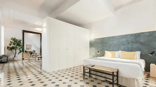 Apartments in Barcelona Ciutat Vella - photo 9