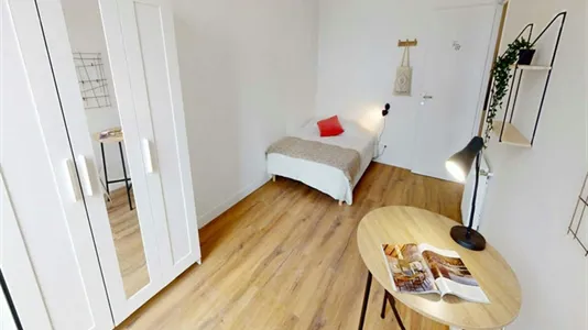 Rooms in Nanterre - photo 2
