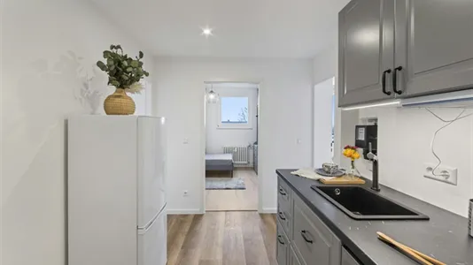 Rooms in Berlin Charlottenburg-Wilmersdorf - photo 5
